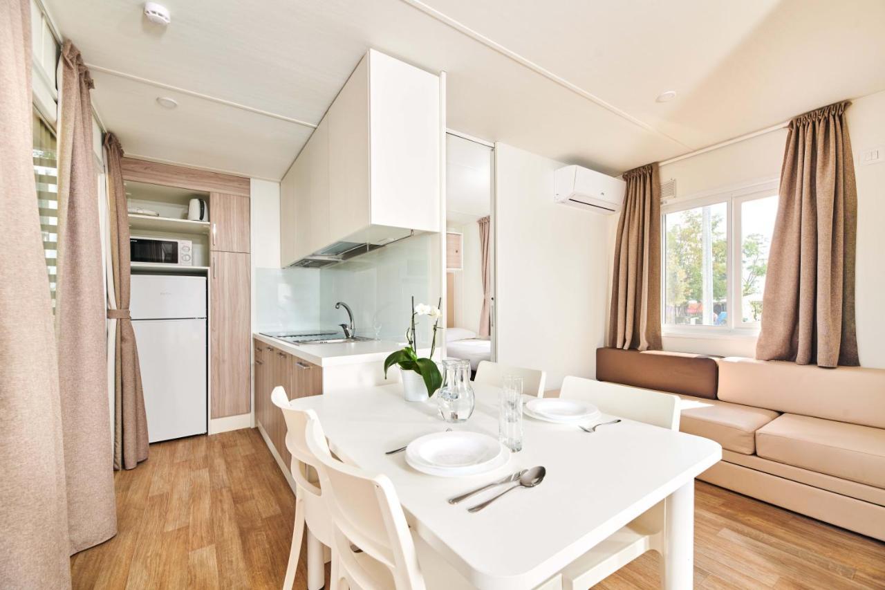 Camping Stella Maris Mobile Homes Umag Exteriér fotografie